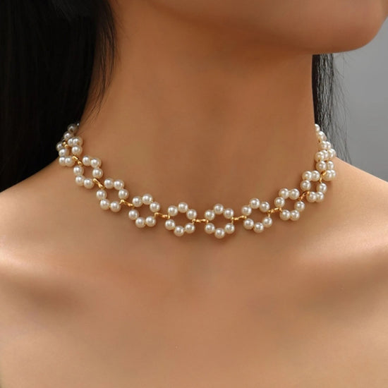 Pearl Flower Clavicle Necklace